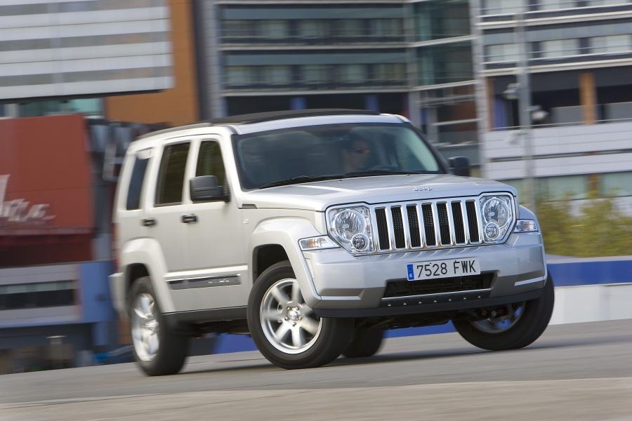  Jeep Cherokee 2008 года  (фото 45 из 161)